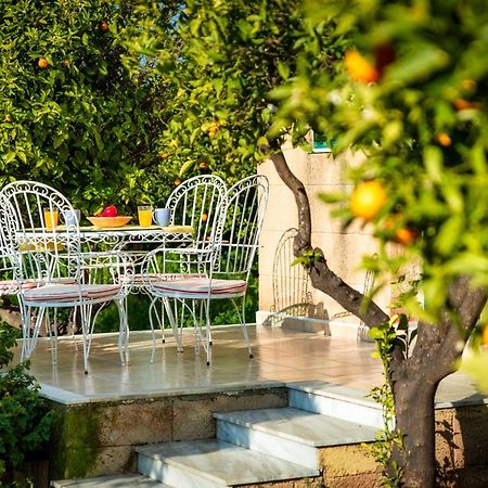 Villa The Tower With The Orange Tree Garden Ialysos  Esterno foto