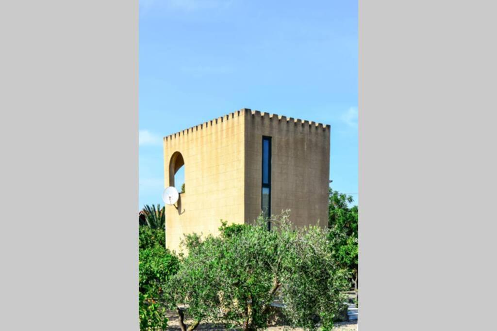 Villa The Tower With The Orange Tree Garden Ialysos  Esterno foto